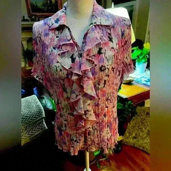 Tan Jay ladies 12 Petite top. NWOT. Pink and grey colors.  Short sleeve - Picture 4 of 11